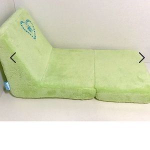 American Girl Doll Plush Chair /Chaise Lounge